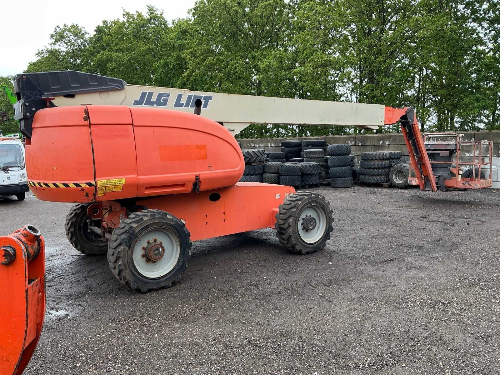 Telescopic Boom Lift - View 2
